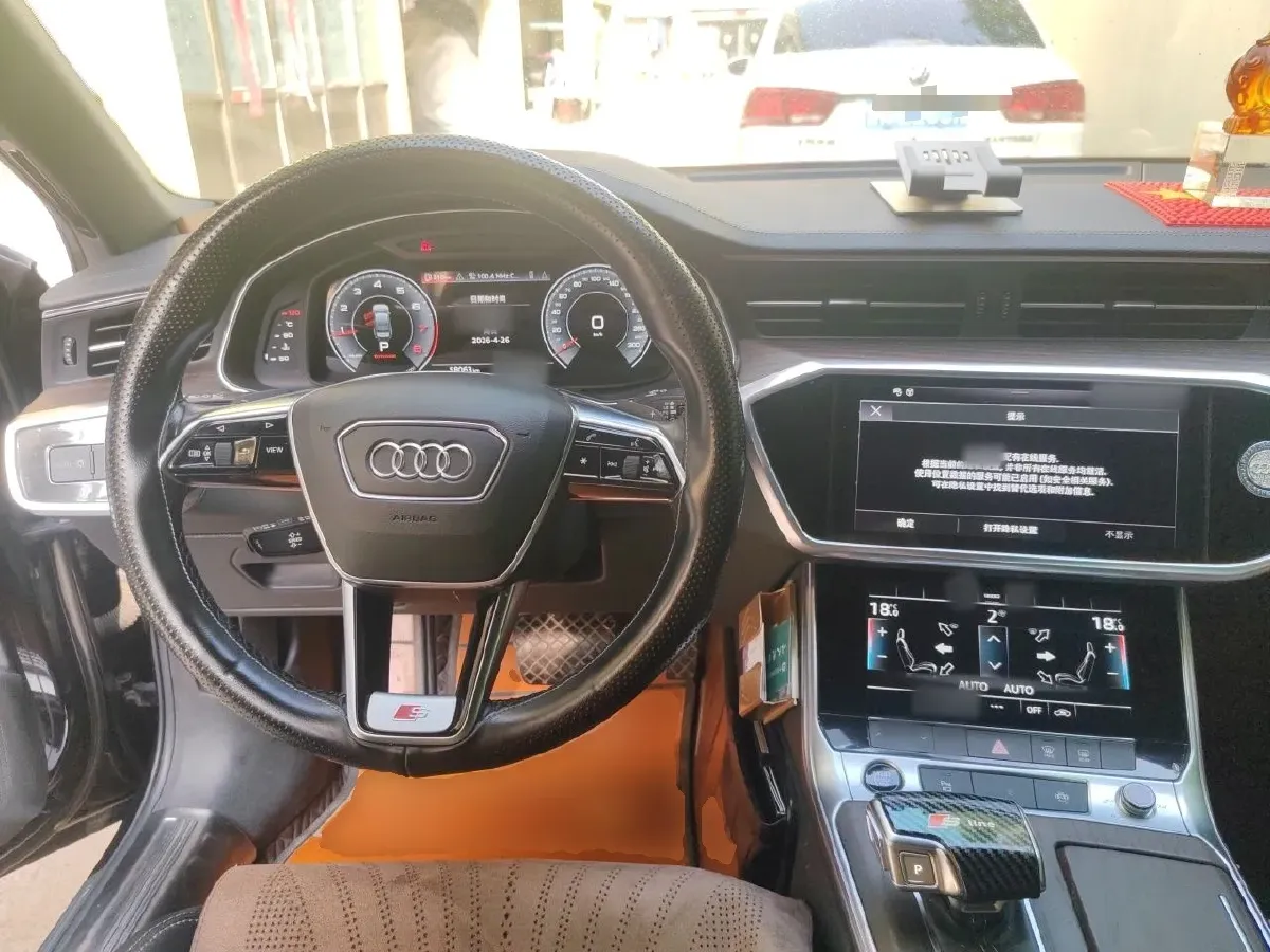 2021 Audi A6L 2.0T 190HP L4 7DCT,autocango,china used car exporter,china ev exporter,chinese used car exporter,chinese used ev exporter