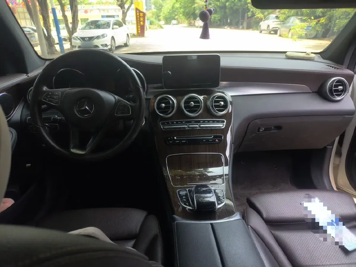 2017 Mercedes-Benz GLC Class 2.0T 211HP L4 9AT,autocango,china used car exporter,china ev exporter,chinese used car exporter,chinese used ev exporter