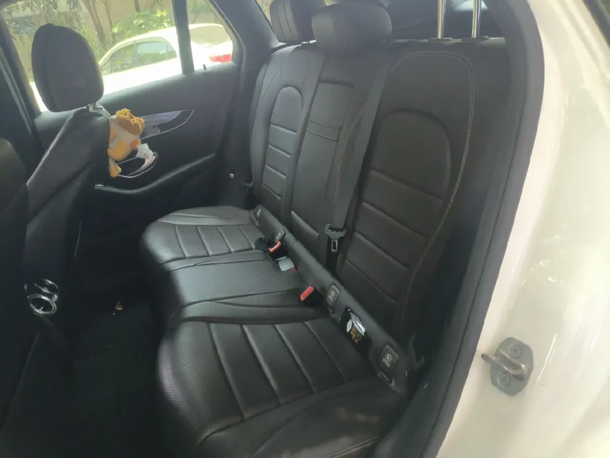 2017 Mercedes-Benz GLC Class 2.0T 211HP L4 9AT,autocango,china used car exporter,china ev exporter,chinese used car exporter,chinese used ev exporter