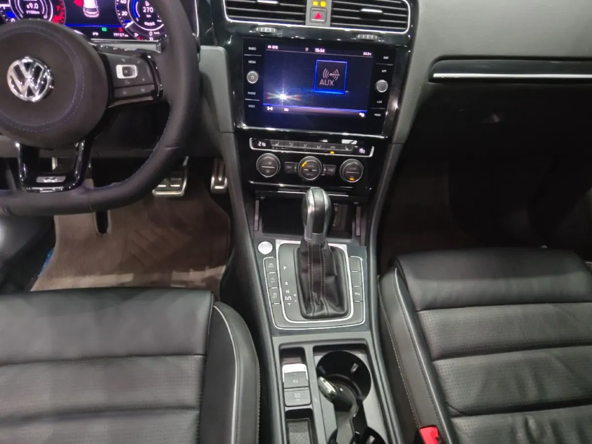 2017 Ford Mustang 2.3T 314HP L4 6AT,autocango,china used car exporter,china ev exporter,chinese used car exporter,chinese used ev exporter