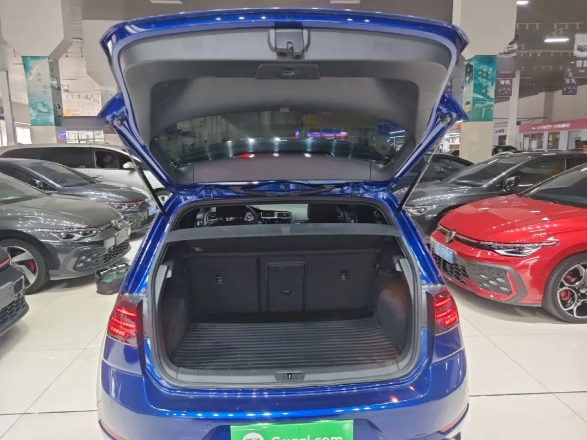 2017 Ford Mustang 2.3T 314HP L4 6AT,autocango,china used car exporter,china ev exporter,chinese used car exporter,chinese used ev exporter