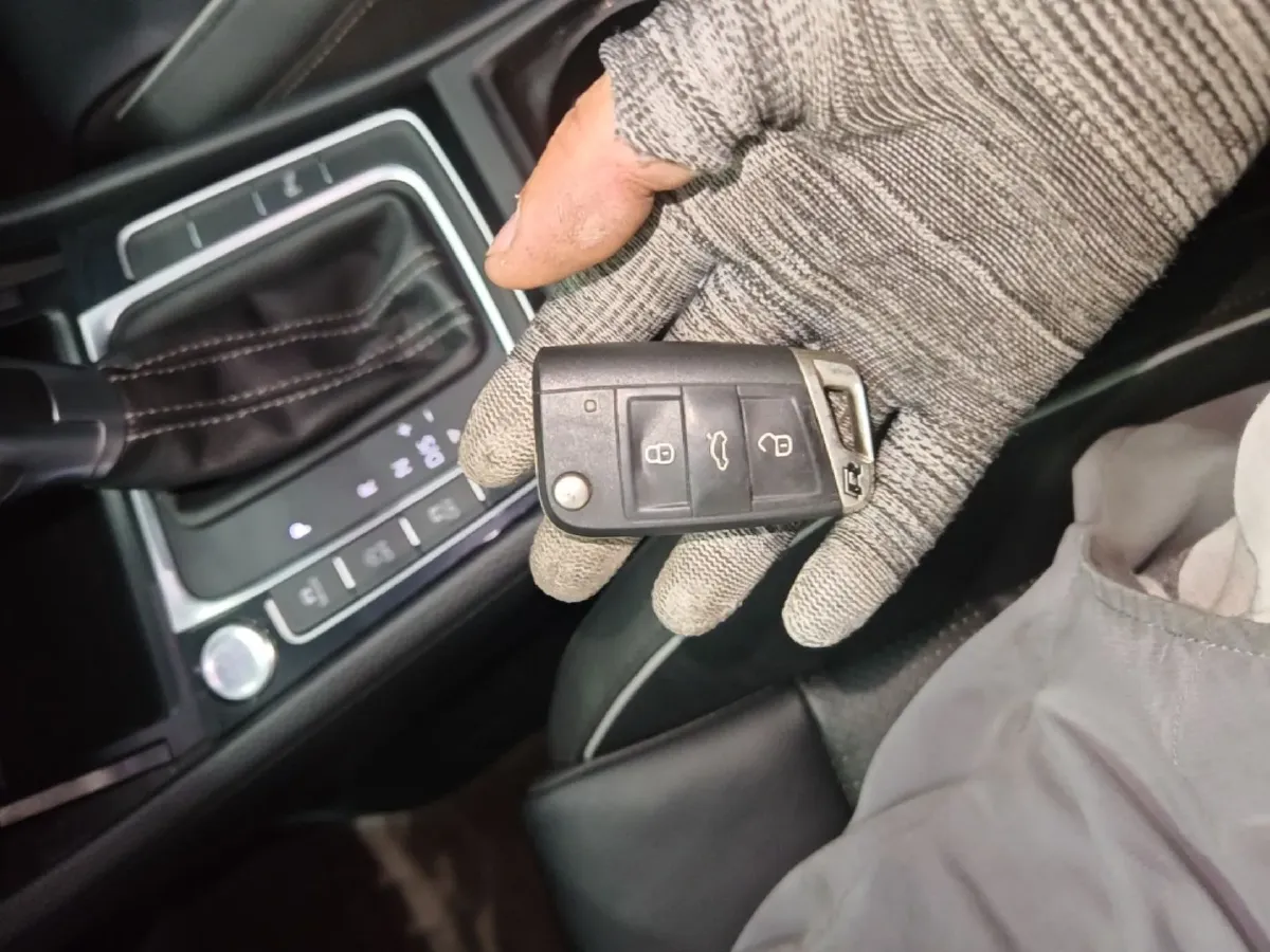 2017 Ford Mustang 2.3T 314HP L4 6AT,autocango,china used car exporter,china ev exporter,chinese used car exporter,chinese used ev exporter