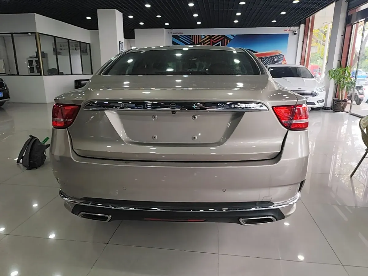 2017 Geely Emgrand GT 2.4L 162HP L4 6AT,autocango,china used car exporter,china ev exporter,chinese used car exporter,chinese used ev exporter