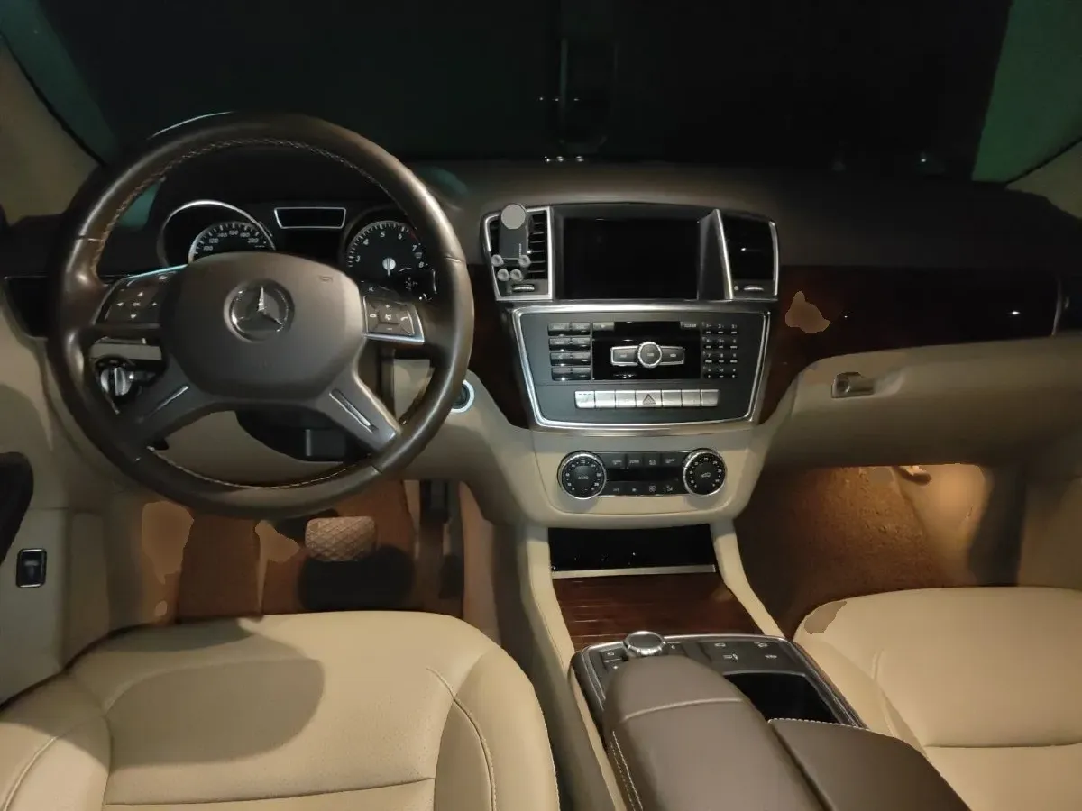 2014 Mercedes-Benz M Class 3.0T 333HP V6 7AT,autocango,china used car exporter,china ev exporter,chinese used car exporter,chinese used ev exporter