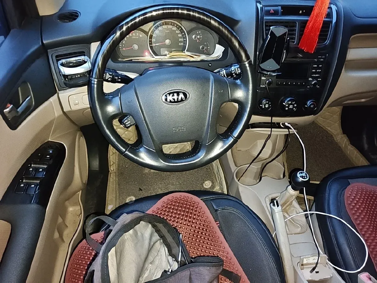 2013 Kia Sportage 2.0L 142HP L4 5MT,autocango,china used car exporter,china ev exporter,chinese used car exporter,chinese used ev exporter