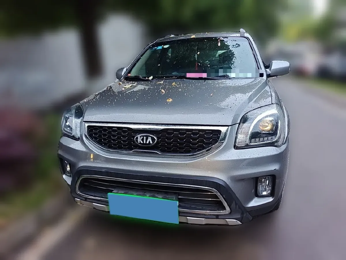 2013 Kia Sportage 2.0L 142HP L4 5MT,autocango,china used car exporter,china ev exporter,chinese used car exporter,chinese used ev exporter