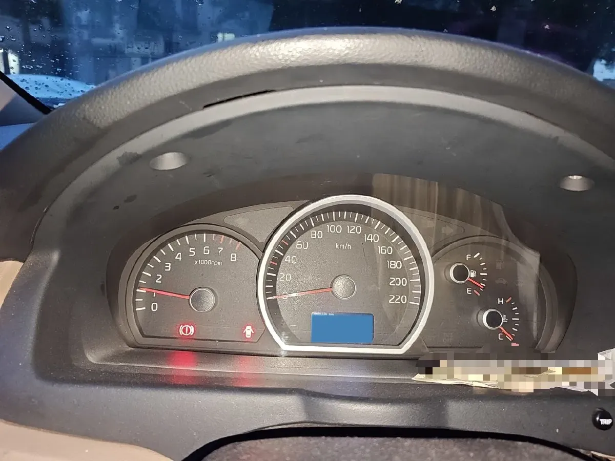 2013 Kia Sportage 2.0L 142HP L4 5MT,autocango,china used car exporter,china ev exporter,chinese used car exporter,chinese used ev exporter