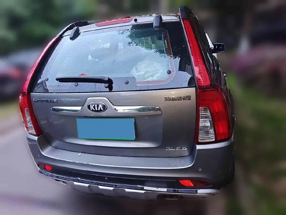 2013 Kia Sportage 2.0L 142HP L4 5MT,autocango,china used car exporter,china ev exporter,chinese used car exporter,chinese used ev exporter