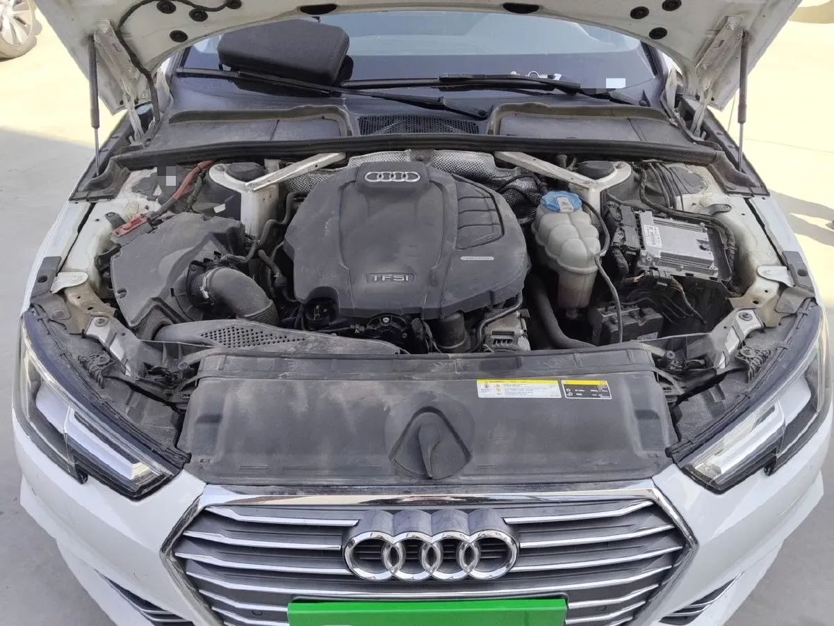2018 Audi A4L 2.0T 190HP L4 7DCT,autocango,china used car exporter,china ev exporter,chinese used car exporter,chinese used ev exporter