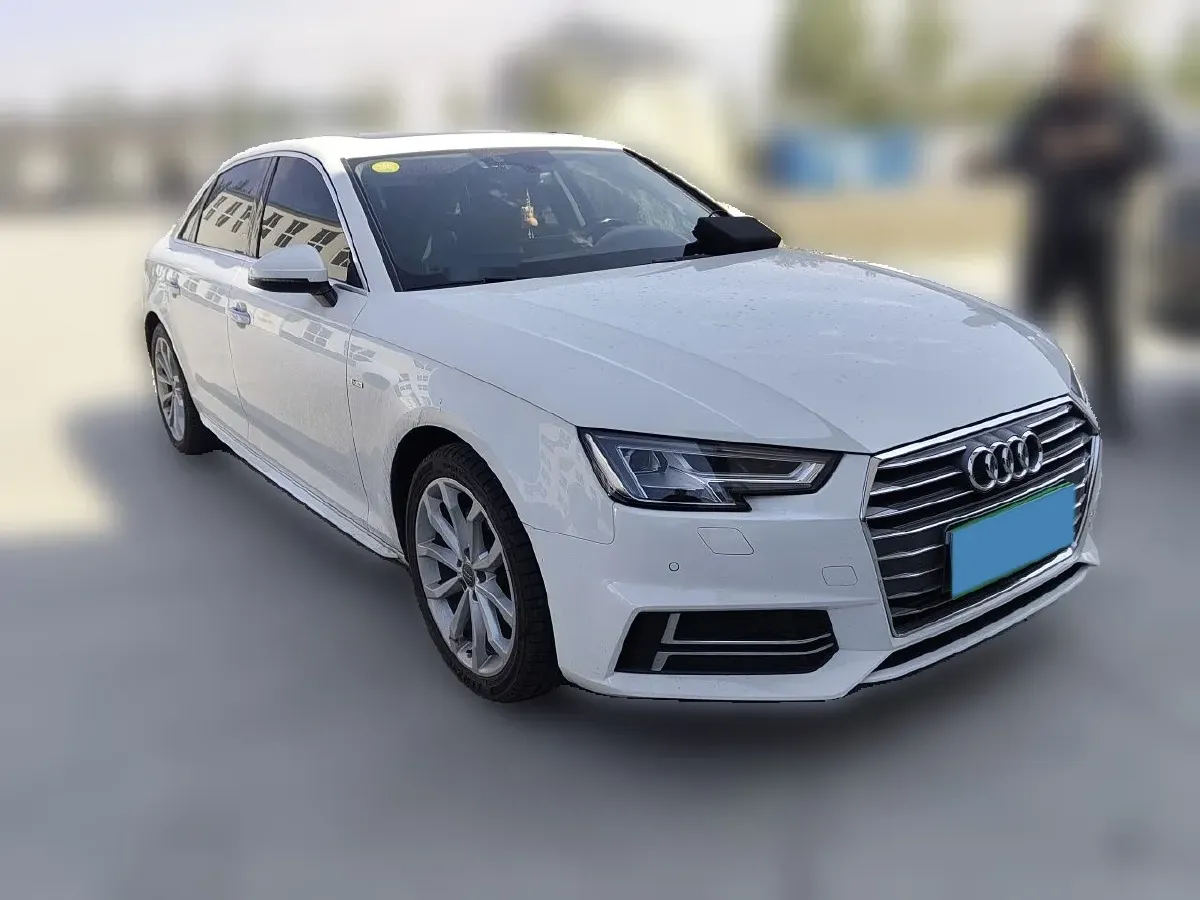 2018 Audi A4L 2.0T 190HP L4 7DCT,autocango,china used car exporter,china ev exporter,chinese used car exporter,chinese used ev exporter