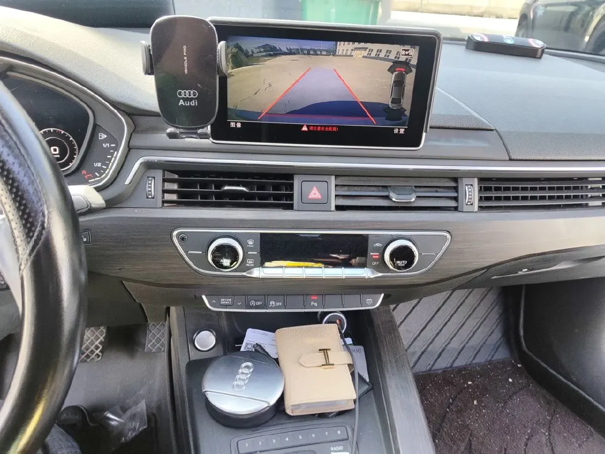 2018 Audi A4L 2.0T 190HP L4 7DCT,autocango,china used car exporter,china ev exporter,chinese used car exporter,chinese used ev exporter