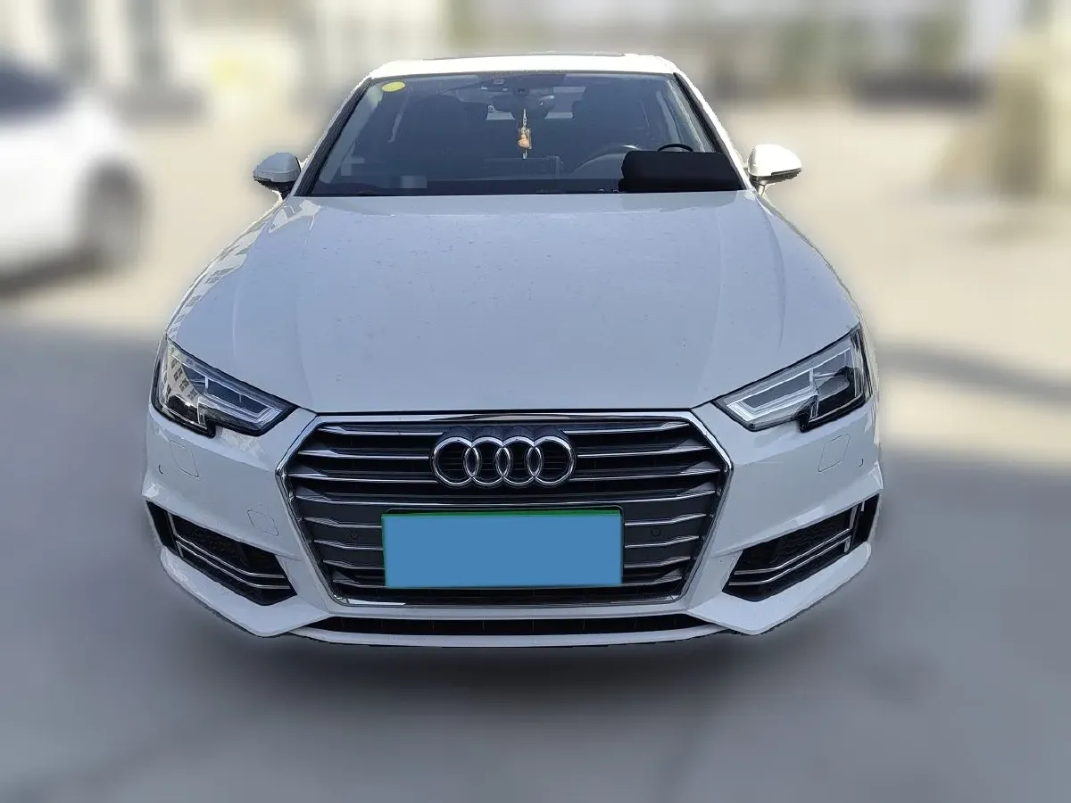 2018 Audi A4L 2.0T 190HP L4 7DCT,autocango,china used car exporter,china ev exporter,chinese used car exporter,chinese used ev exporter