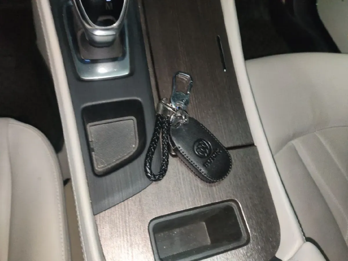 2022 HongQi HS7 2.0T 252HP L4 7DCT,autocango,china used car exporter,china ev exporter,chinese used car exporter,chinese used ev exporter