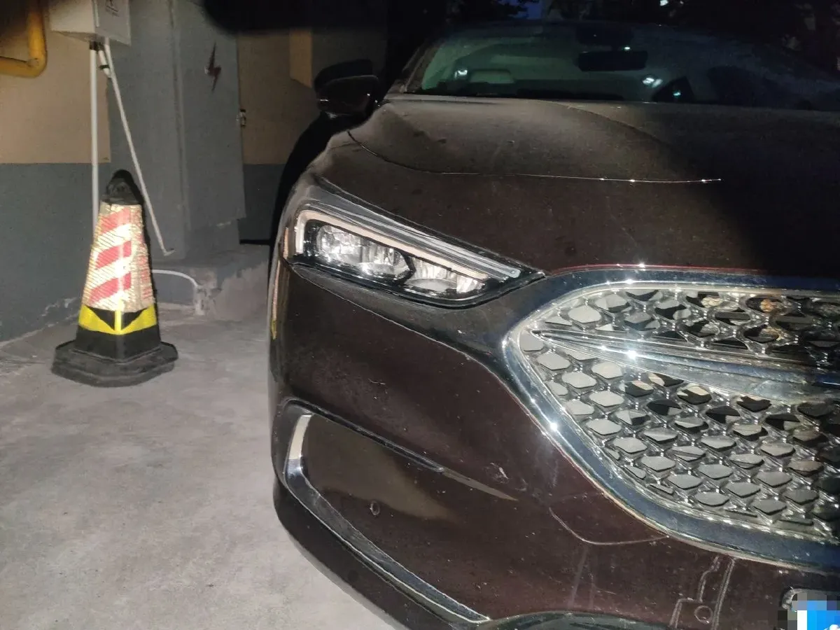 2022 HongQi HS7 2.0T 252HP L4 7DCT,autocango,china used car exporter,china ev exporter,chinese used car exporter,chinese used ev exporter