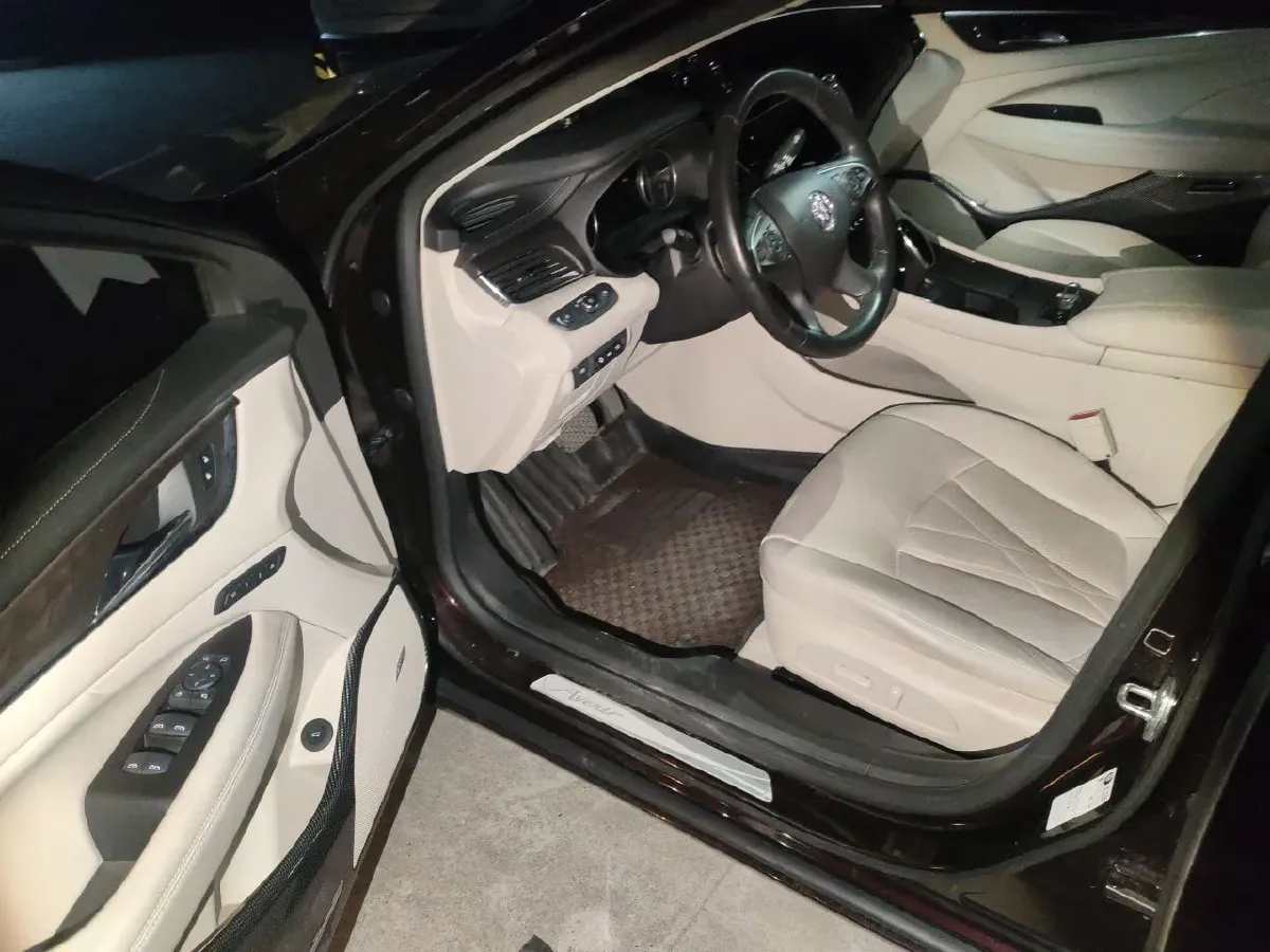 2022 HongQi HS7 2.0T 252HP L4 7DCT,autocango,china used car exporter,china ev exporter,chinese used car exporter,chinese used ev exporter