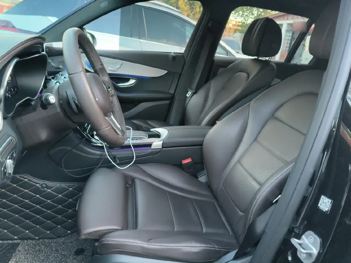 2021 Mercedes-Benz GLC Class 2.0T 197HP L4 9AT,autocango,china used car exporter,china ev exporter,chinese used car exporter,chinese used ev exporter