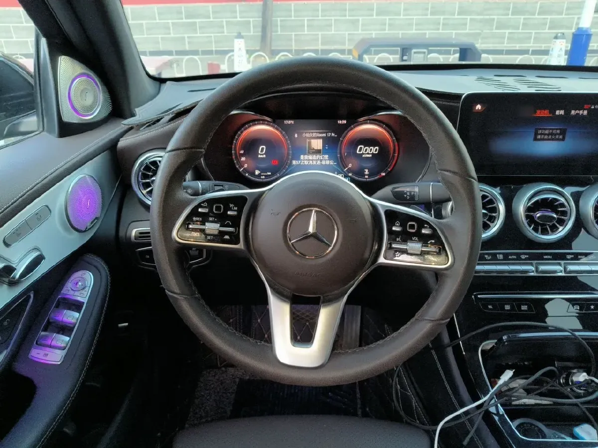 2021 Mercedes-Benz GLC Class 2.0T 197HP L4 9AT,autocango,china used car exporter,china ev exporter,chinese used car exporter,chinese used ev exporter