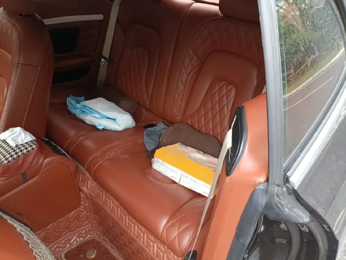 2010 Audi A5 2.0T 211HP L4 CVT,autocango,china used car exporter,china ev exporter,chinese used car exporter,chinese used ev exporter