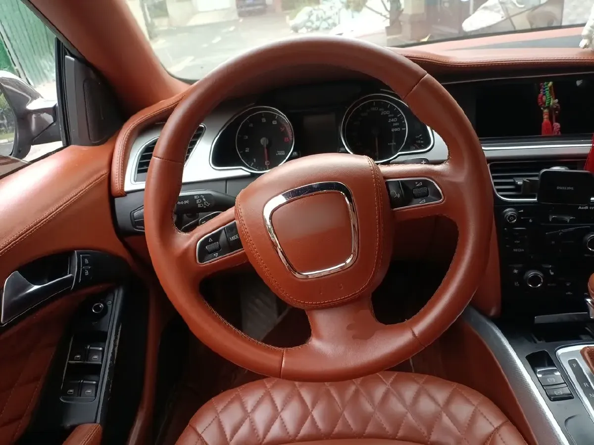 2010 Audi A5 2.0T 211HP L4 CVT,autocango,china used car exporter,china ev exporter,chinese used car exporter,chinese used ev exporter