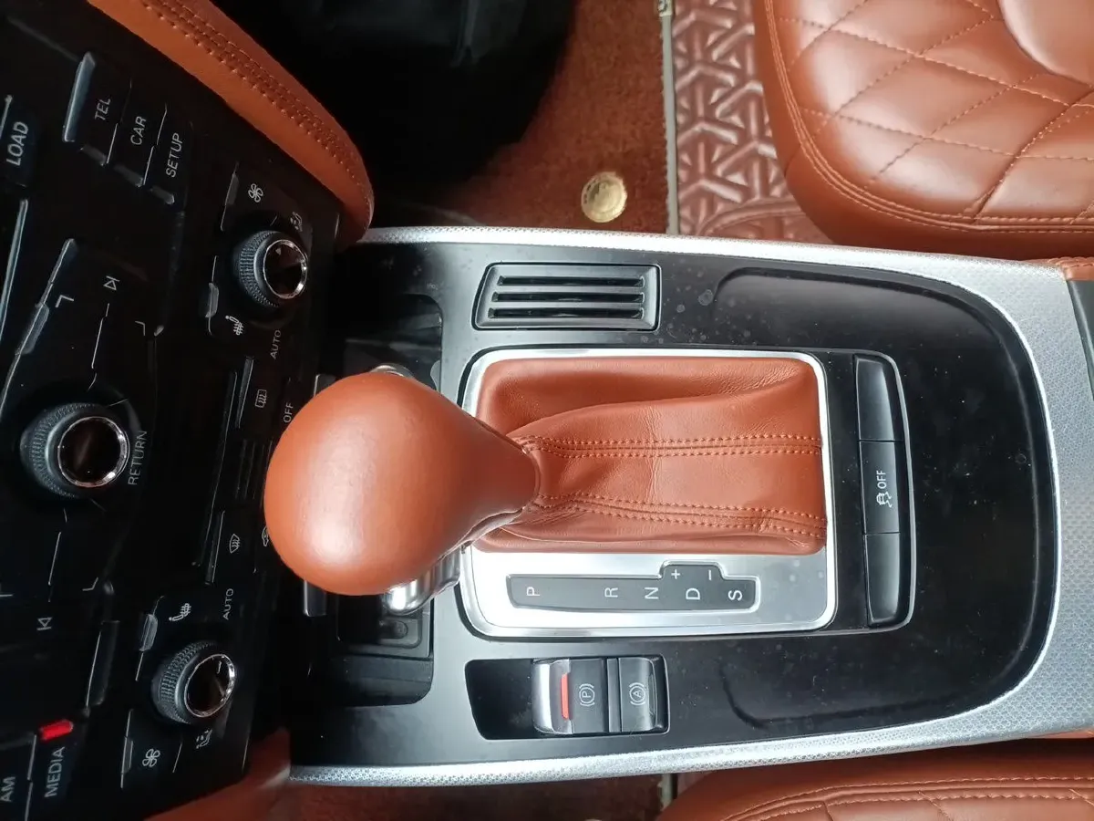 2010 Audi A5 2.0T 211HP L4 CVT,autocango,china used car exporter,china ev exporter,chinese used car exporter,chinese used ev exporter
