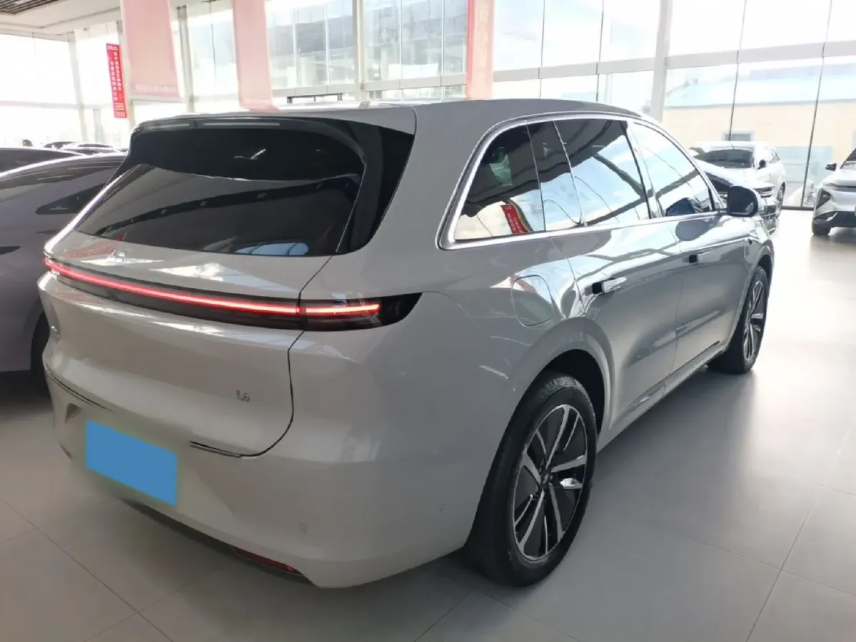 2024 Li L6 Range Extended 154HP L4 REEV 36.8KWH,autocango,china used car exporter,china ev exporter,chinese used car exporter,chinese used ev exporter