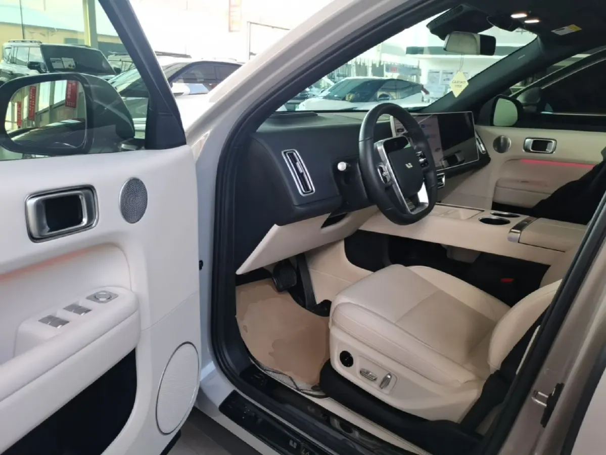 2024 Li L6 Range Extended 154HP L4 REEV 36.8KWH,autocango,china used car exporter,china ev exporter,chinese used car exporter,chinese used ev exporter