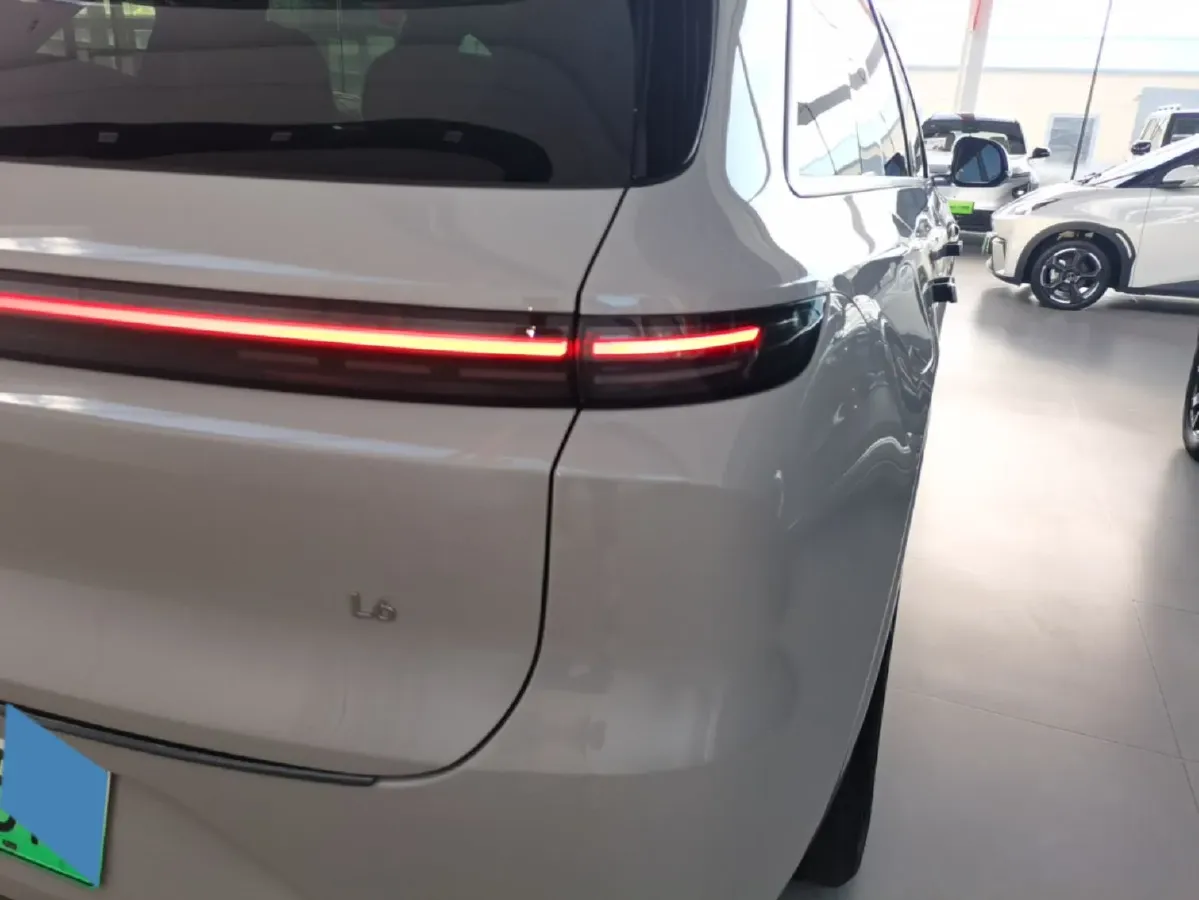 2024 Li L6 Range Extended 154HP L4 REEV 36.8KWH,autocango,china used car exporter,china ev exporter,chinese used car exporter,chinese used ev exporter