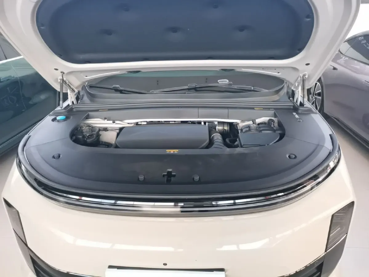 2024 Li L6 Range Extended 154HP L4 REEV 36.8KWH,autocango,china used car exporter,china ev exporter,chinese used car exporter,chinese used ev exporter