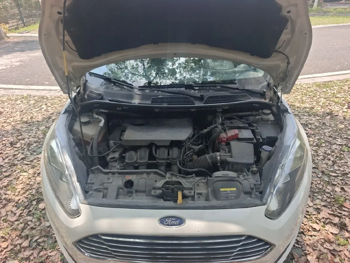 2013 Ford Fiesta 1.5L 110HP L4 6DCT,autocango,china used car exporter,china ev exporter,chinese used car exporter,chinese used ev exporter