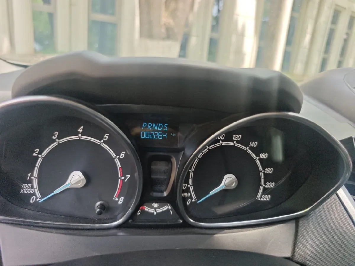 2013 Ford Fiesta 1.5L 110HP L4 6DCT,autocango,china used car exporter,china ev exporter,chinese used car exporter,chinese used ev exporter