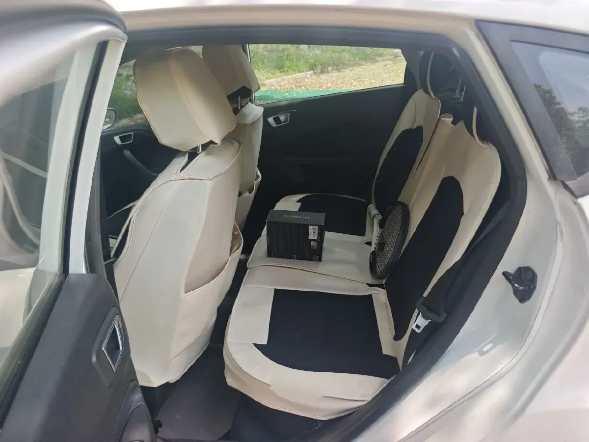 2013 Ford Fiesta 1.5L 110HP L4 6DCT,autocango,china used car exporter,china ev exporter,chinese used car exporter,chinese used ev exporter