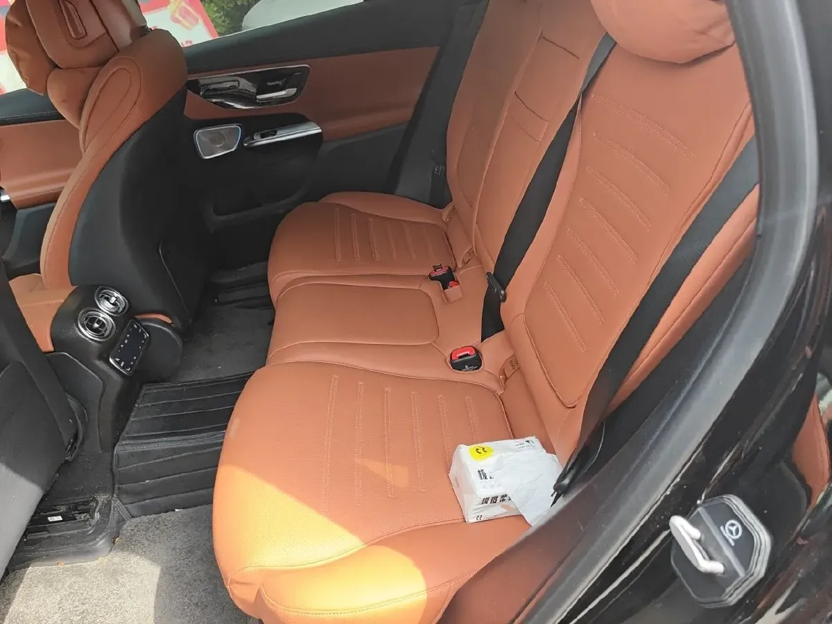 2025 Mercedes-Benz GLC Class 2.0T 258HP L4 9AT,autocango,china used car exporter,china ev exporter,chinese used car exporter,chinese used ev exporter