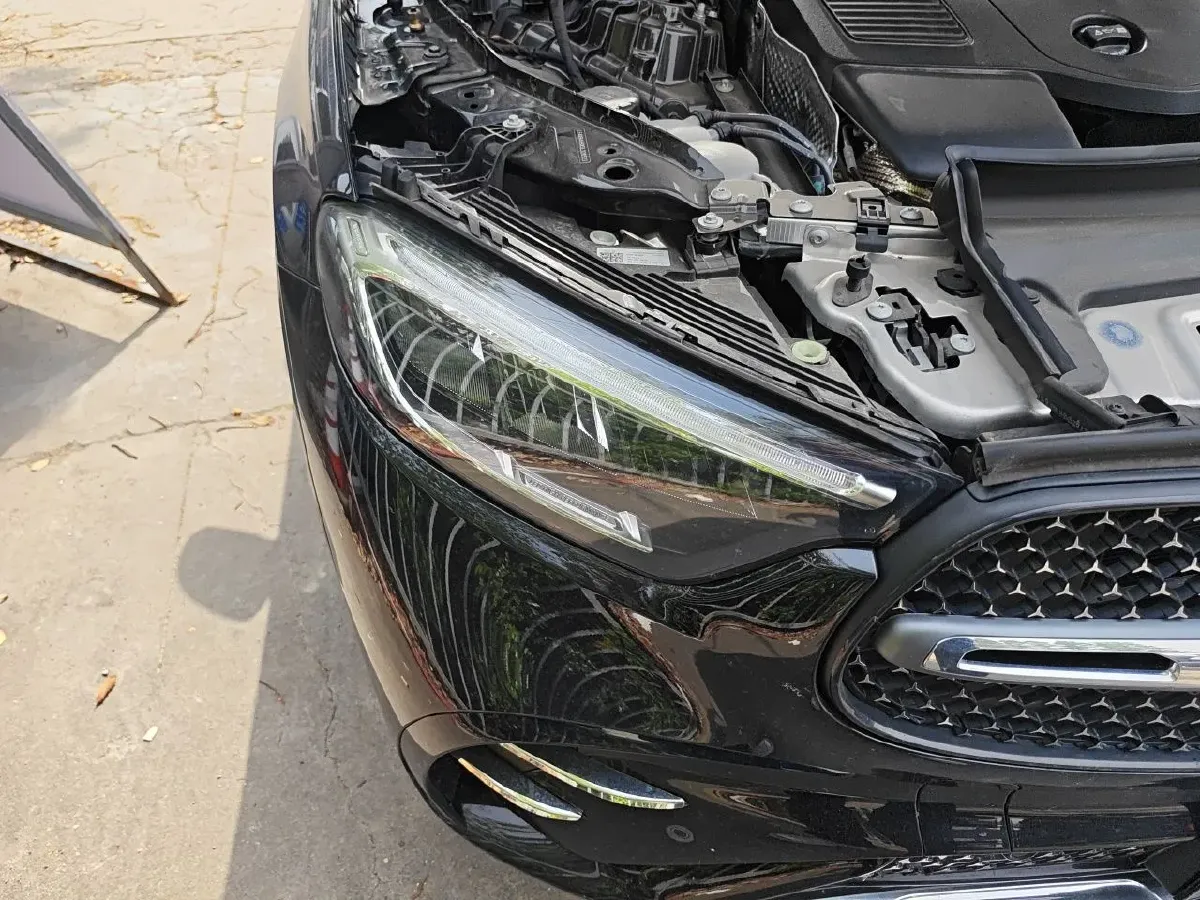 2025 Mercedes-Benz GLC Class 2.0T 258HP L4 9AT,autocango,china used car exporter,china ev exporter,chinese used car exporter,chinese used ev exporter