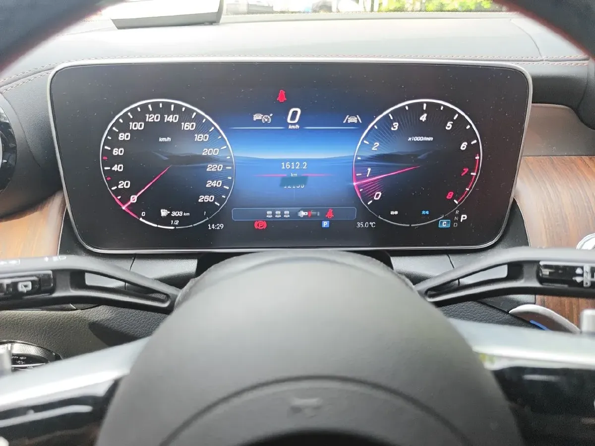 2025 Mercedes-Benz GLC Class 2.0T 258HP L4 9AT,autocango,china used car exporter,china ev exporter,chinese used car exporter,chinese used ev exporter