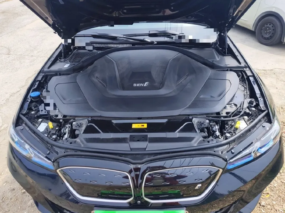 2024 BMW i3 BEV 79.05KWH,autocango,china used car exporter,china ev exporter,chinese used car exporter,chinese used ev exporter