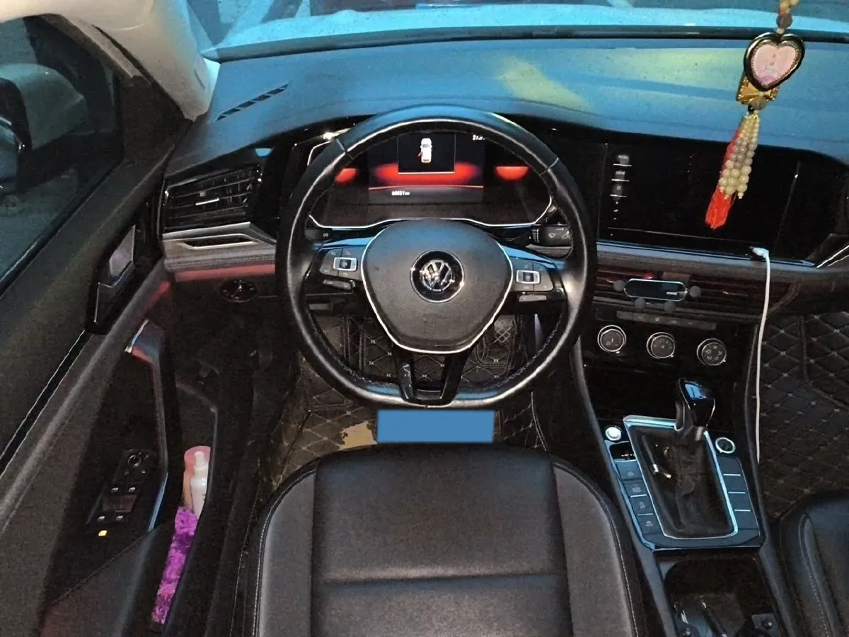 2021 Volkswagen T-Cross 1.4T 150HP L4 7DCT,autocango,china used car exporter,china ev exporter,chinese used car exporter,chinese used ev exporter