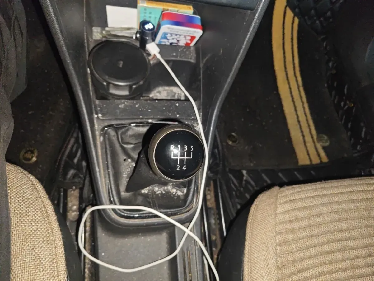 2015 Volkswagen Jetta 1.6L 110HP L4 5MT,autocango,china used car exporter,china ev exporter,chinese used car exporter,chinese used ev exporter