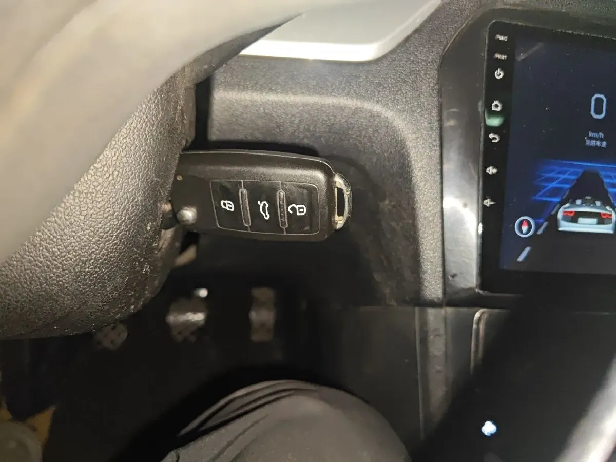 2015 Volkswagen Jetta 1.6L 110HP L4 5MT,autocango,china used car exporter,china ev exporter,chinese used car exporter,chinese used ev exporter