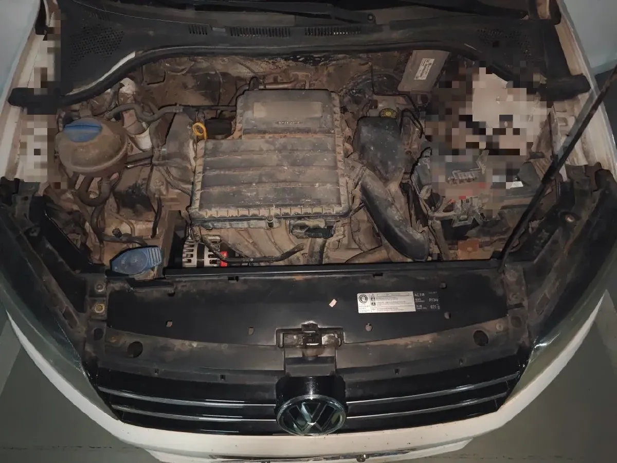 2015 Volkswagen Jetta 1.6L 110HP L4 5MT,autocango,china used car exporter,china ev exporter,chinese used car exporter,chinese used ev exporter