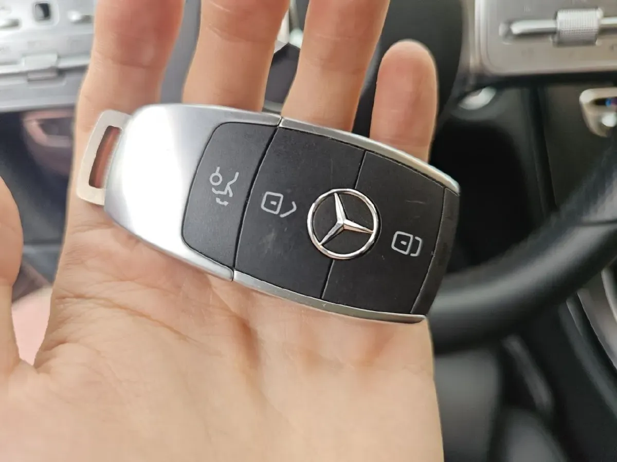 2020 Mercedes-Benz C Class 1.5T 184HP L4 9AT,autocango,china used car exporter,china ev exporter,chinese used car exporter,chinese used ev exporter