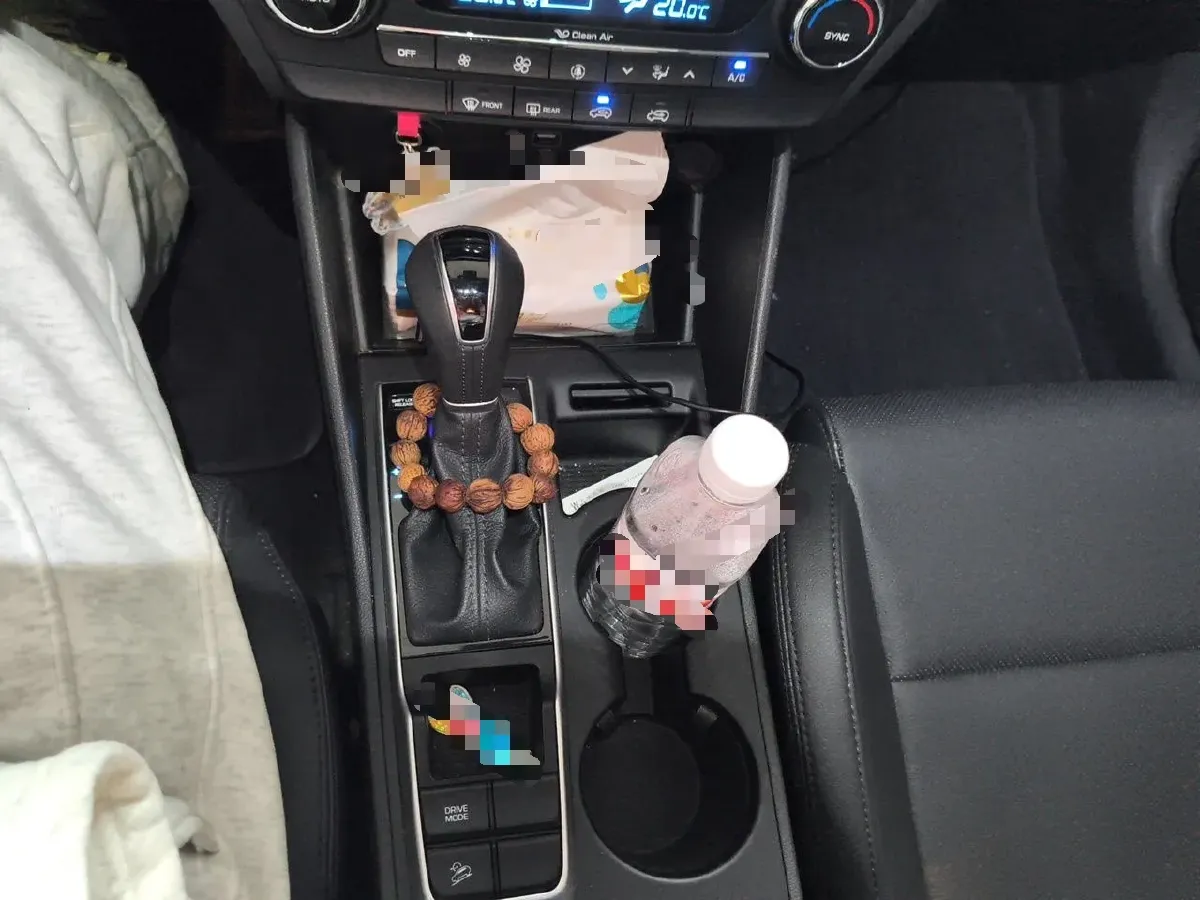 2015 Hyundai ix35 2.0L 160HP L4 6AT,autocango,china used car exporter,china ev exporter,chinese used car exporter,chinese used ev exporter
