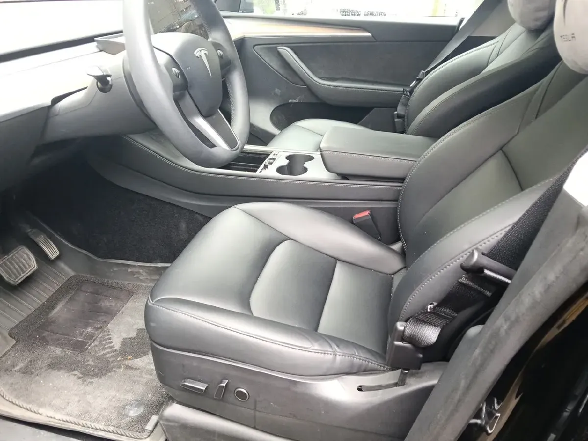 2022 Tesla Model Y BEV 60KWH,autocango,china used car exporter,china ev exporter,chinese used car exporter,chinese used ev exporter