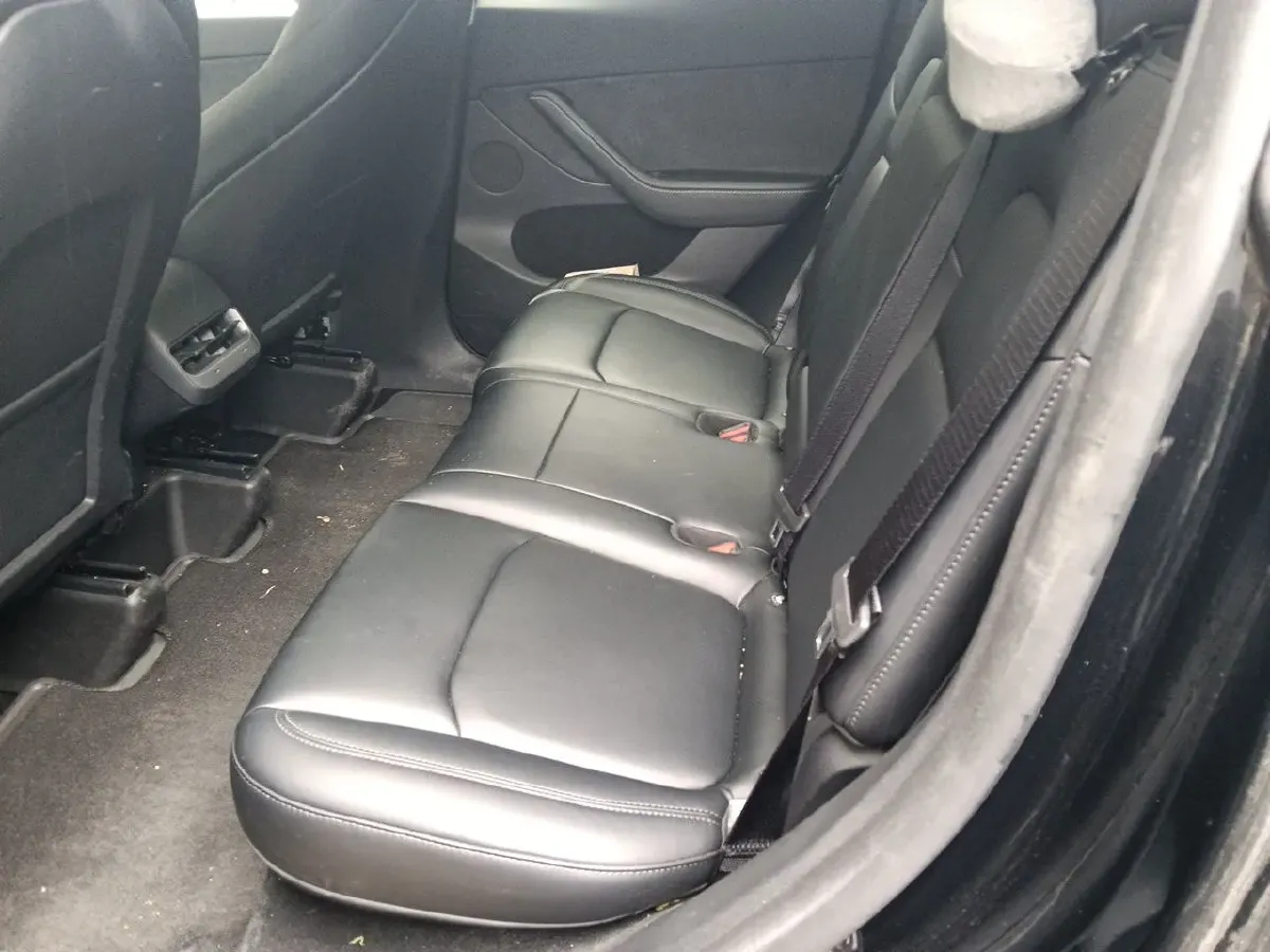 2022 Tesla Model Y BEV 60KWH,autocango,china used car exporter,china ev exporter,chinese used car exporter,chinese used ev exporter