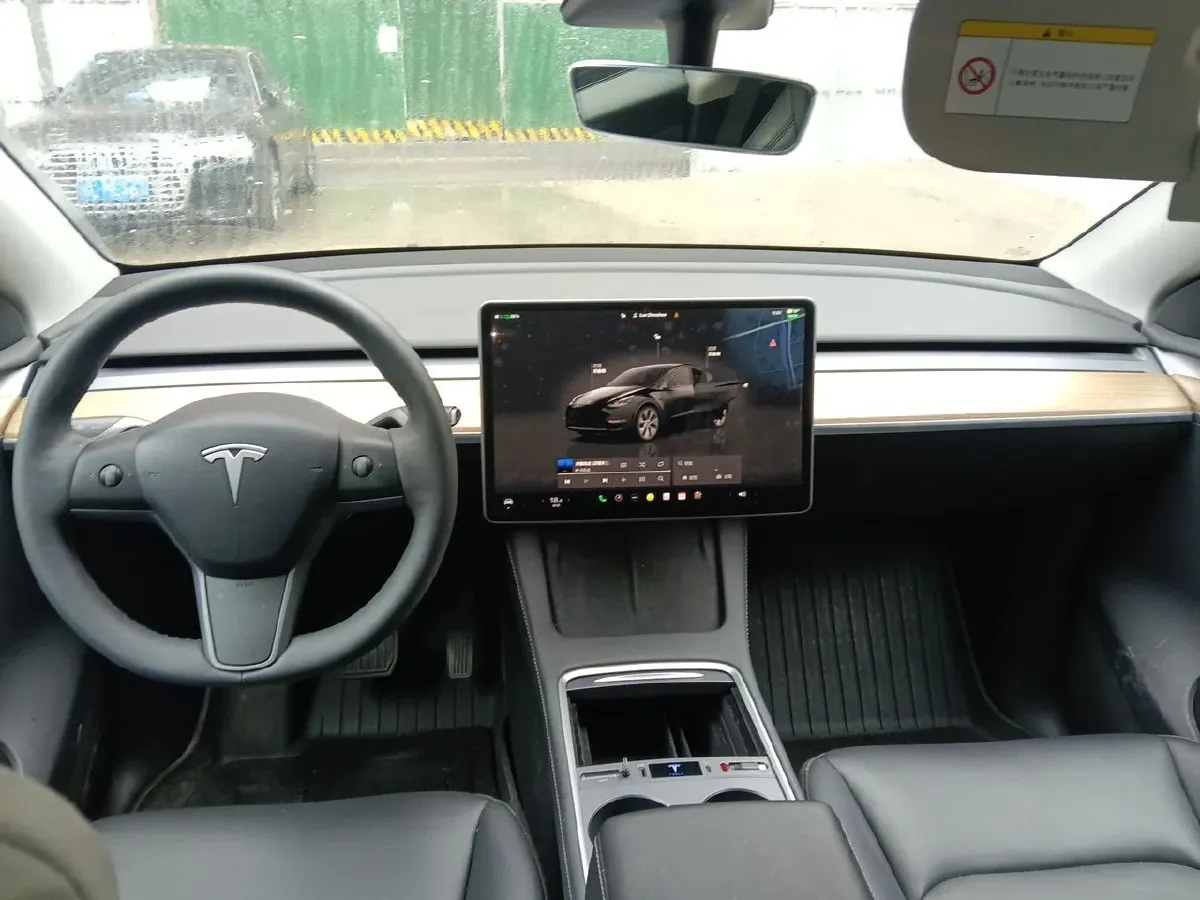 2022 Tesla Model Y BEV 60KWH,autocango,china used car exporter,china ev exporter,chinese used car exporter,chinese used ev exporter