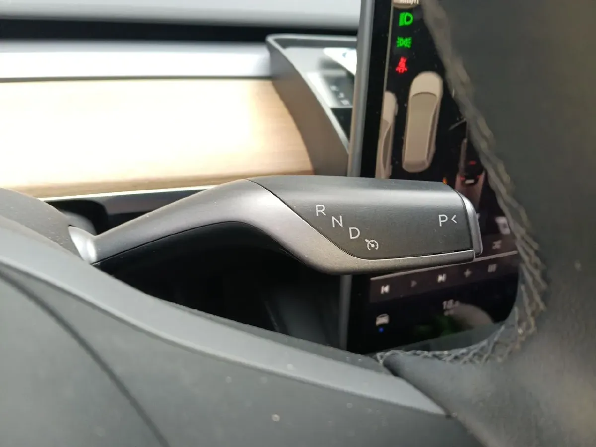 2022 Tesla Model Y BEV 60KWH,autocango,china used car exporter,china ev exporter,chinese used car exporter,chinese used ev exporter