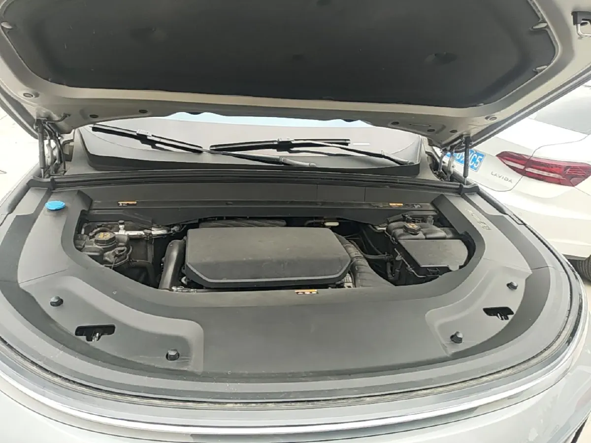 2022 Li L9 Range Extended 154HP REEV 42.6KWH,autocango,china used car exporter,china ev exporter,chinese used car exporter,chinese used ev exporter