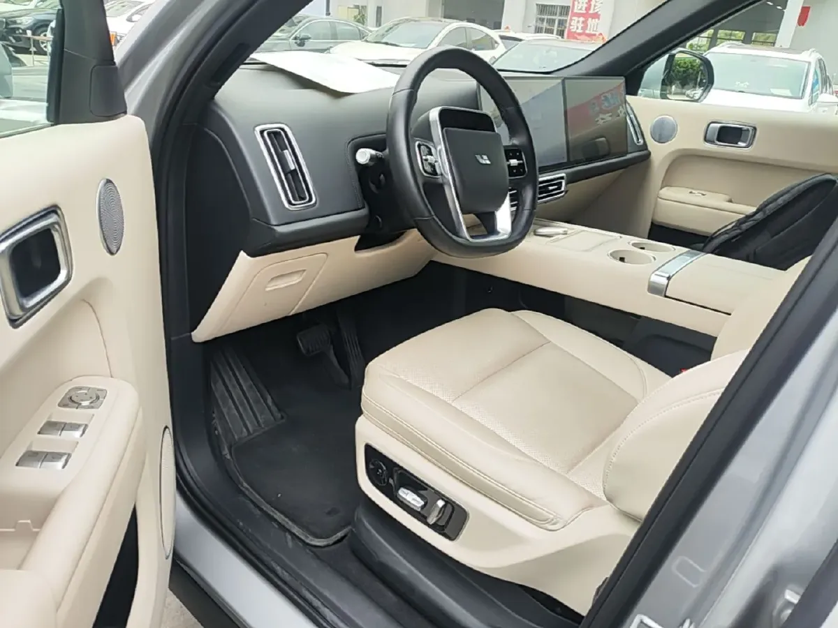 2022 Li L9 Range Extended 154HP REEV 42.6KWH,autocango,china used car exporter,china ev exporter,chinese used car exporter,chinese used ev exporter