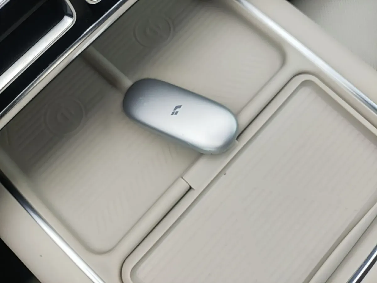 2022 Li L9 Range Extended 154HP REEV 42.6KWH,autocango,china used car exporter,china ev exporter,chinese used car exporter,chinese used ev exporter