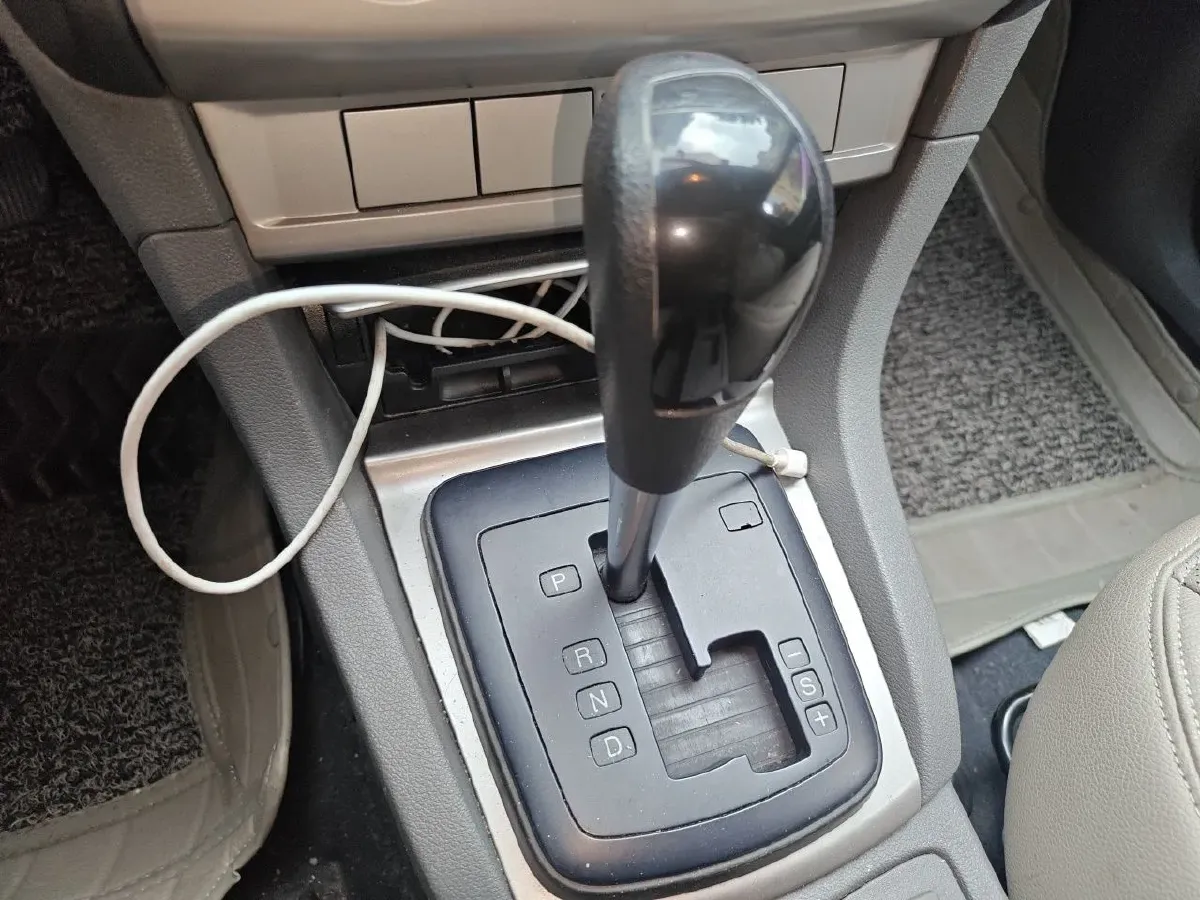 2013 Ford Focus 1.8L 124HP L4 4AT,autocango,china used car exporter,china ev exporter,chinese used car exporter,chinese used ev exporter