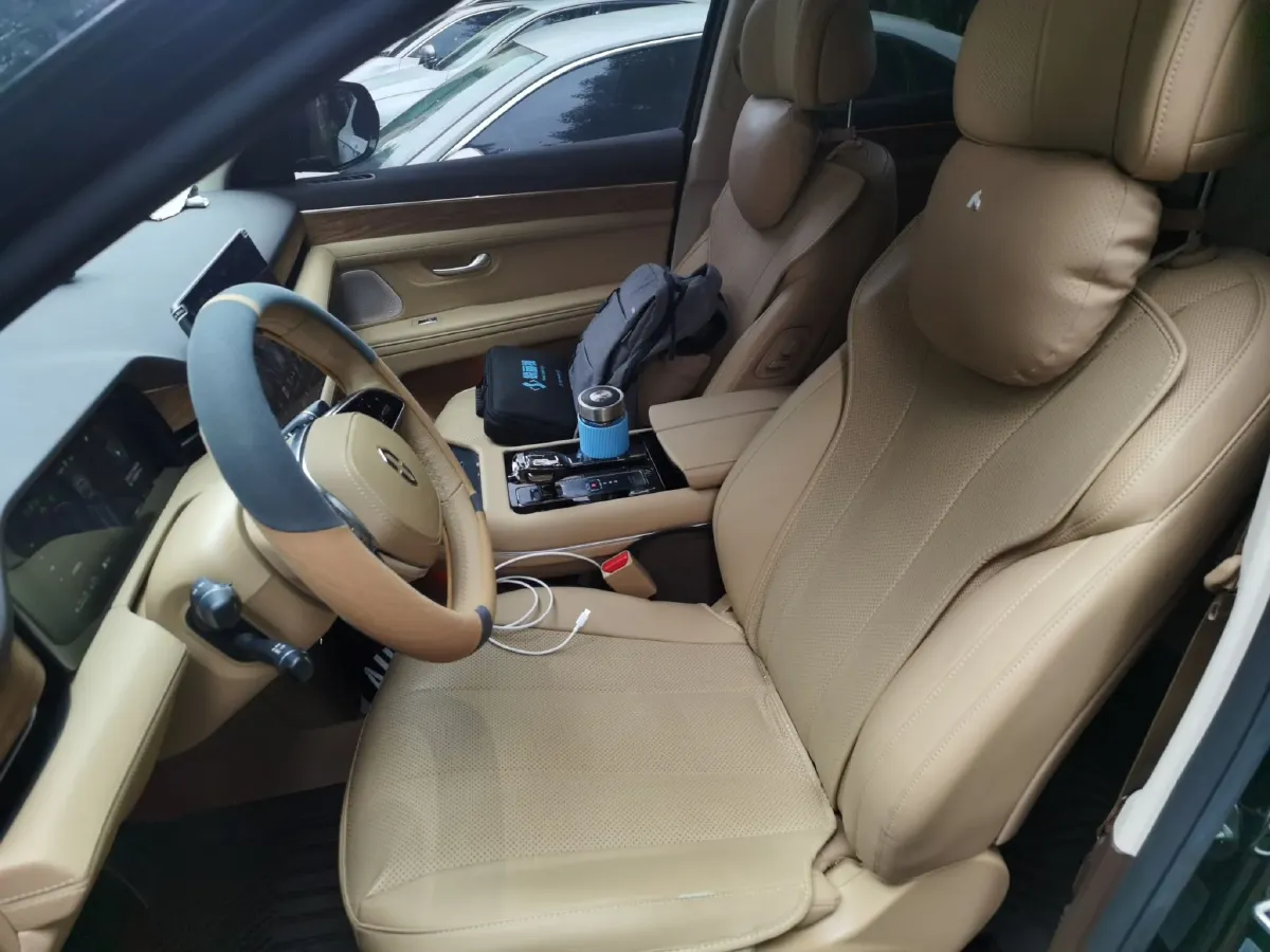 2024 AITO AITO M7 1.5T 152HP L4 REEV 38.5KWH,autocango,china used car exporter,china ev exporter,chinese used car exporter,chinese used ev exporter